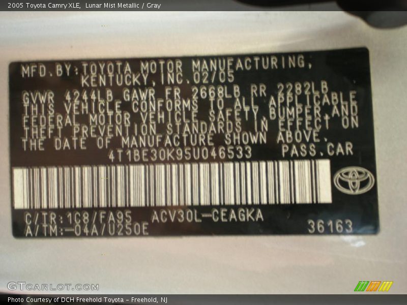 Lunar Mist Metallic / Gray 2005 Toyota Camry XLE