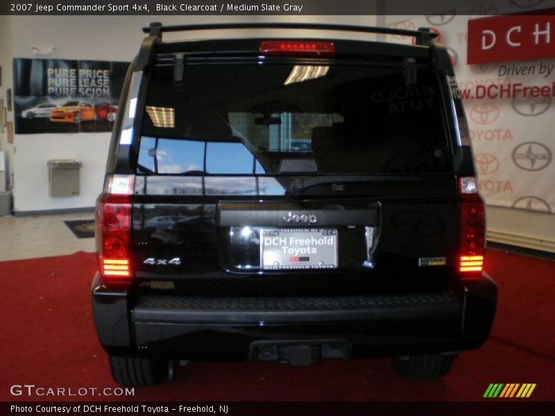 Black Clearcoat / Medium Slate Gray 2007 Jeep Commander Sport 4x4