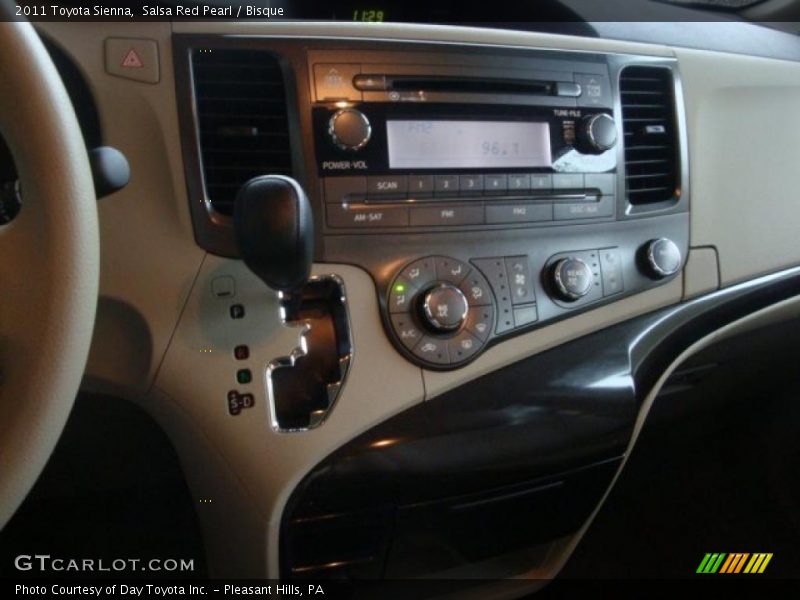 Salsa Red Pearl / Bisque 2011 Toyota Sienna