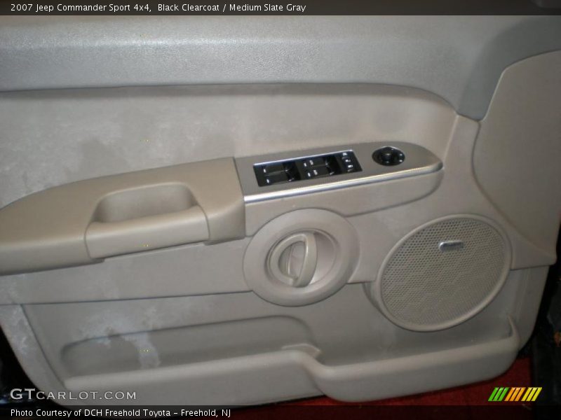 Black Clearcoat / Medium Slate Gray 2007 Jeep Commander Sport 4x4