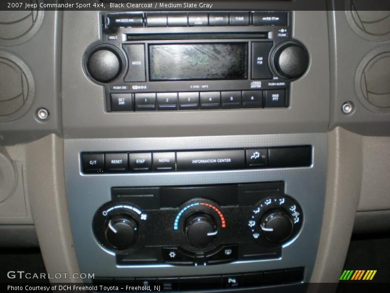 Black Clearcoat / Medium Slate Gray 2007 Jeep Commander Sport 4x4