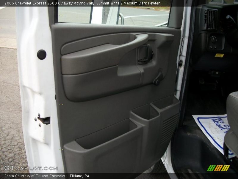 Door Panel of 2006 Express 3500 Cutaway Moving Van