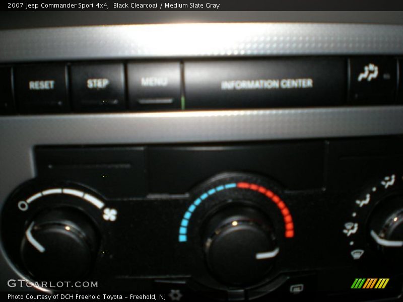 Black Clearcoat / Medium Slate Gray 2007 Jeep Commander Sport 4x4