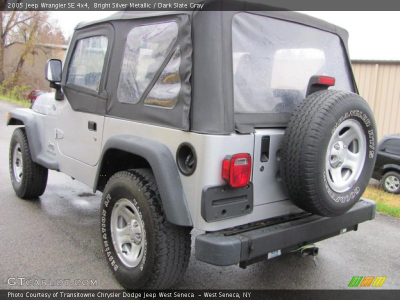 Bright Silver Metallic / Dark Slate Gray 2005 Jeep Wrangler SE 4x4