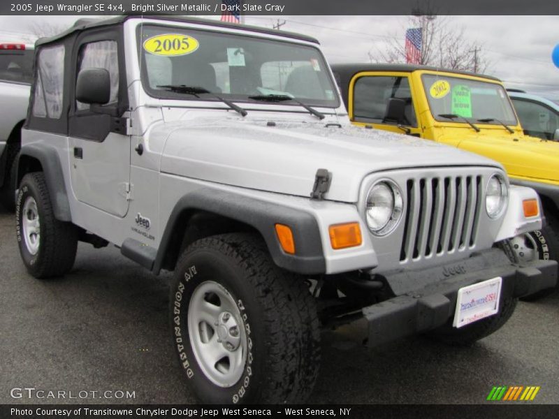 Bright Silver Metallic / Dark Slate Gray 2005 Jeep Wrangler SE 4x4
