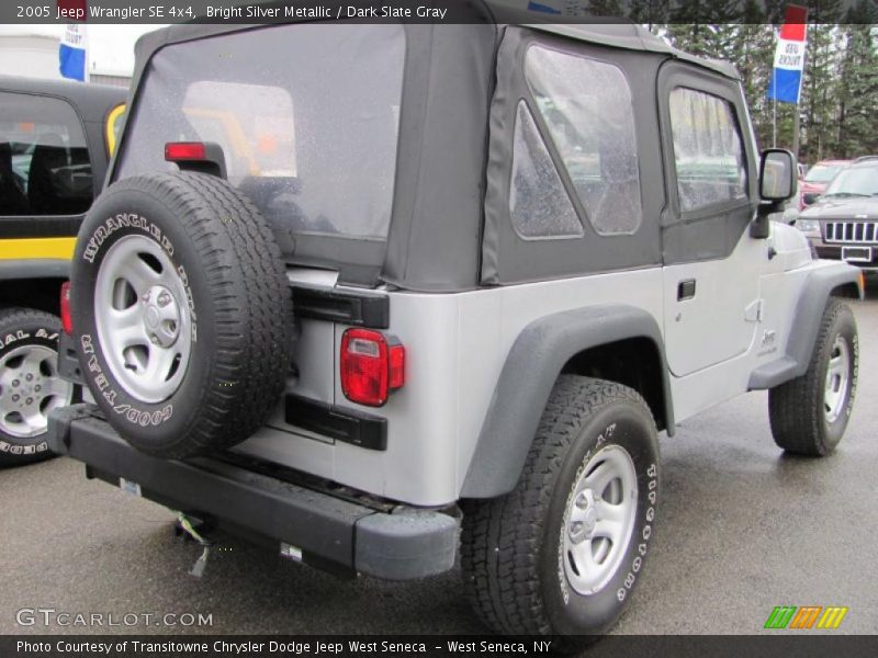 Bright Silver Metallic / Dark Slate Gray 2005 Jeep Wrangler SE 4x4