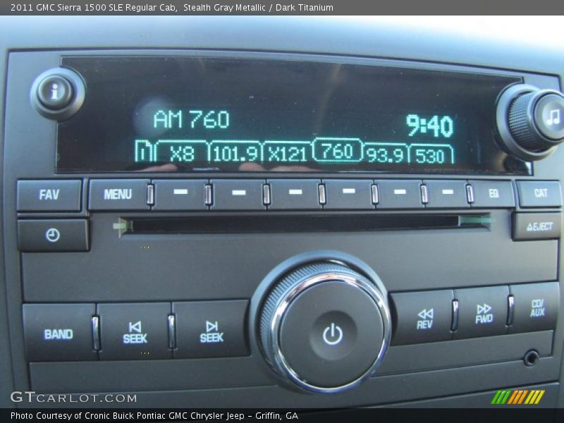 Controls of 2011 Sierra 1500 SLE Regular Cab