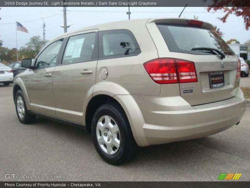Light Sandstone Metallic / Dark Slate Gray/Light Graystone 2009 Dodge Journey SE
