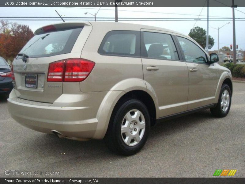 Light Sandstone Metallic / Dark Slate Gray/Light Graystone 2009 Dodge Journey SE