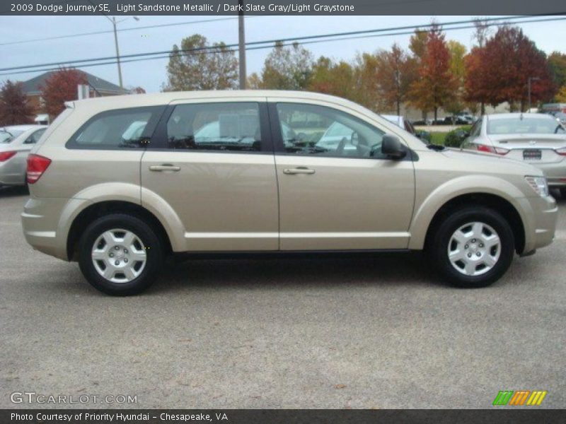 Light Sandstone Metallic / Dark Slate Gray/Light Graystone 2009 Dodge Journey SE