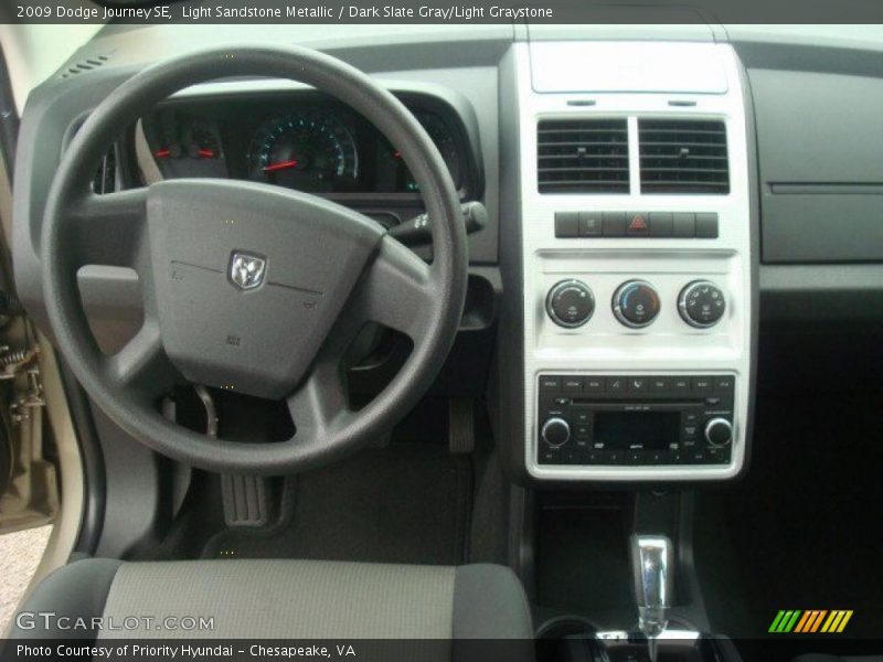 Light Sandstone Metallic / Dark Slate Gray/Light Graystone 2009 Dodge Journey SE
