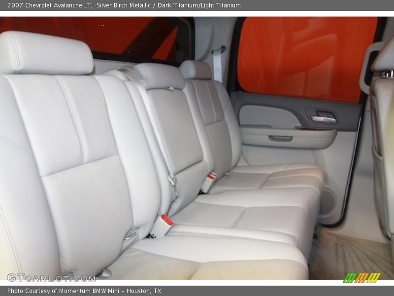 Silver Birch Metallic / Dark Titanium/Light Titanium 2007 Chevrolet Avalanche LT