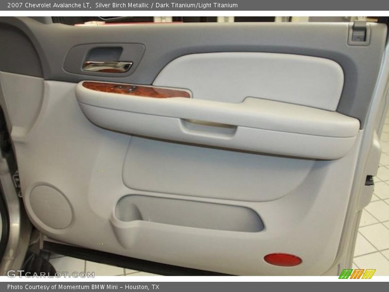 Silver Birch Metallic / Dark Titanium/Light Titanium 2007 Chevrolet Avalanche LT