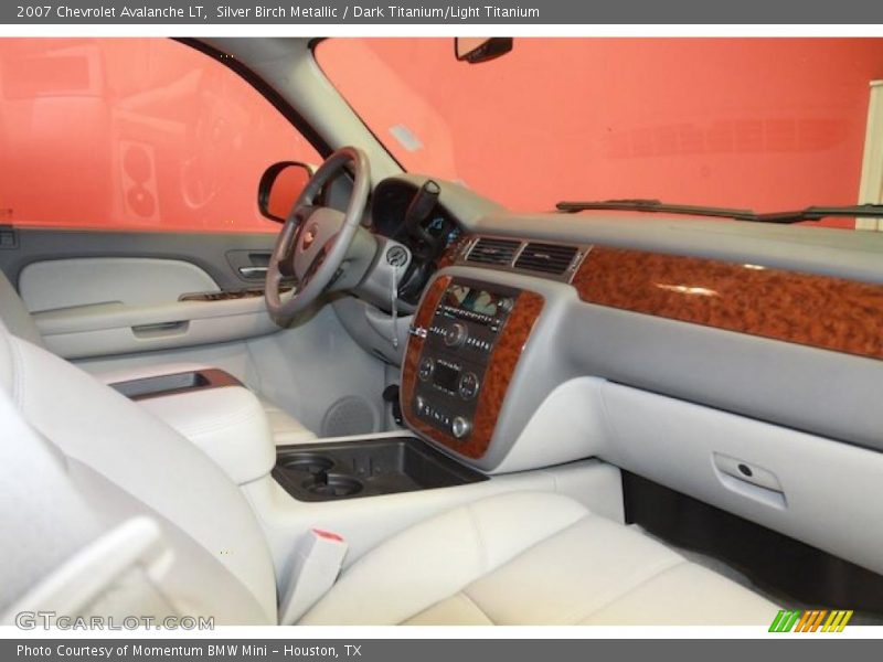 Silver Birch Metallic / Dark Titanium/Light Titanium 2007 Chevrolet Avalanche LT