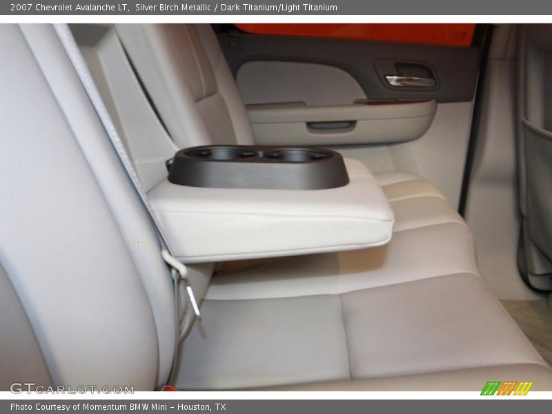Silver Birch Metallic / Dark Titanium/Light Titanium 2007 Chevrolet Avalanche LT