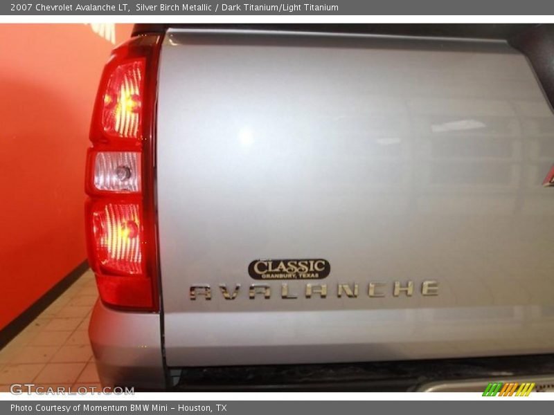 Silver Birch Metallic / Dark Titanium/Light Titanium 2007 Chevrolet Avalanche LT