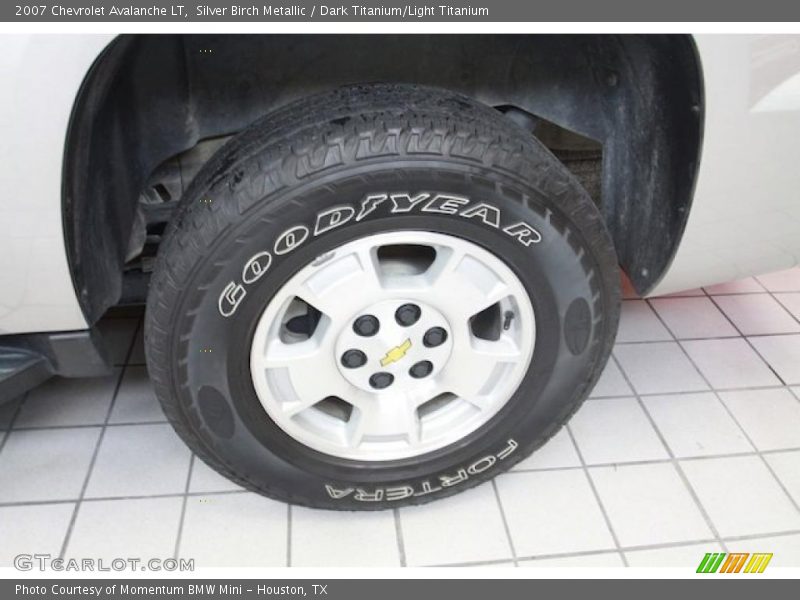 Silver Birch Metallic / Dark Titanium/Light Titanium 2007 Chevrolet Avalanche LT