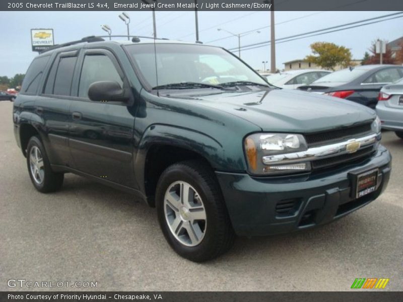 Emerald Jewel Green Metallic / Light Cashmere/Ebony 2005 Chevrolet TrailBlazer LS 4x4