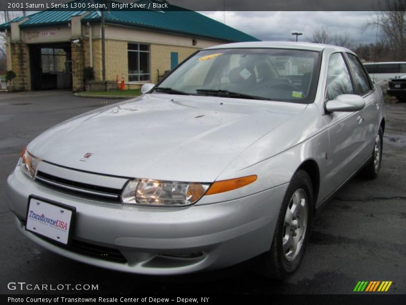 Bright Silver / Black 2001 Saturn L Series L300 Sedan
