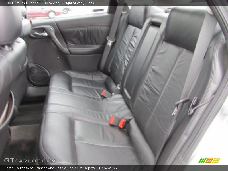  2001 L Series L300 Sedan Black Interior