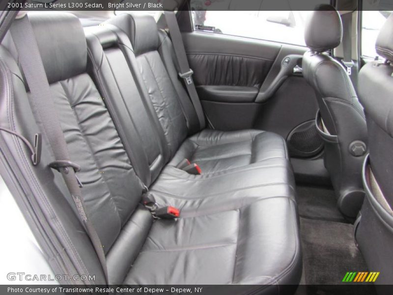  2001 L Series L300 Sedan Black Interior