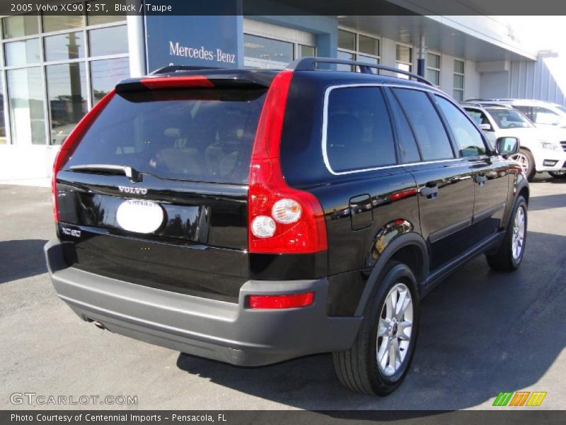Black / Taupe 2005 Volvo XC90 2.5T