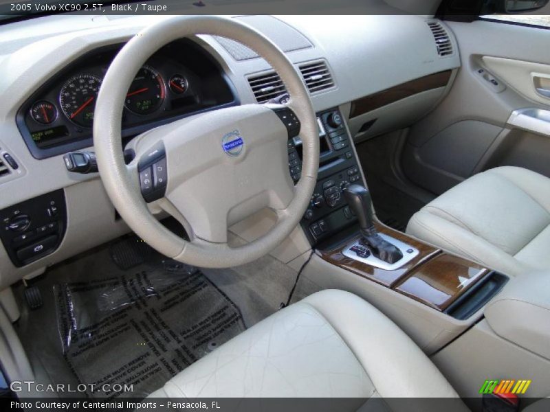 Black / Taupe 2005 Volvo XC90 2.5T