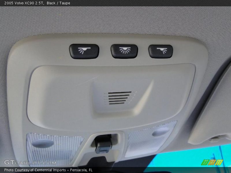 Black / Taupe 2005 Volvo XC90 2.5T