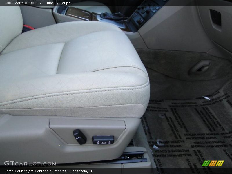 Black / Taupe 2005 Volvo XC90 2.5T