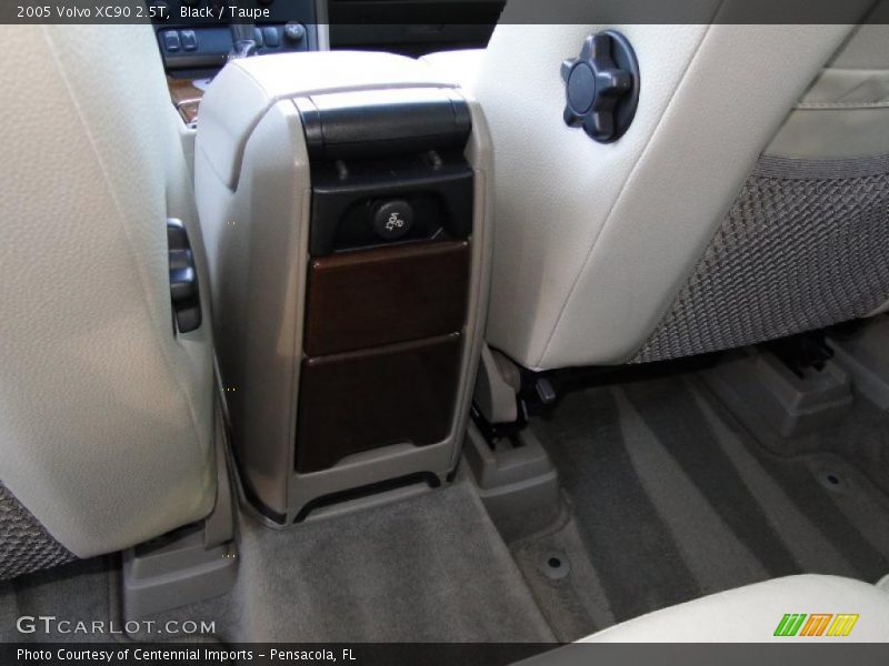 Black / Taupe 2005 Volvo XC90 2.5T