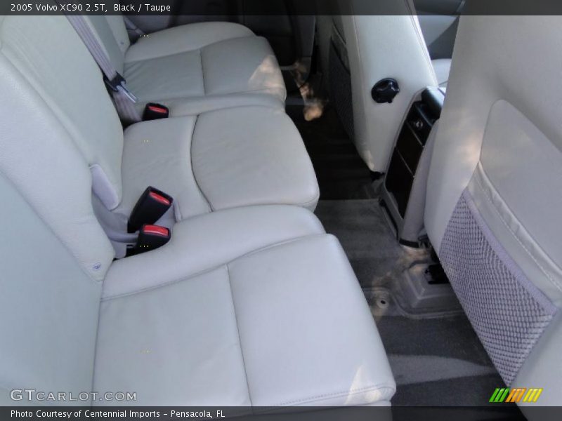 Black / Taupe 2005 Volvo XC90 2.5T