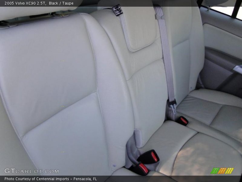 Black / Taupe 2005 Volvo XC90 2.5T