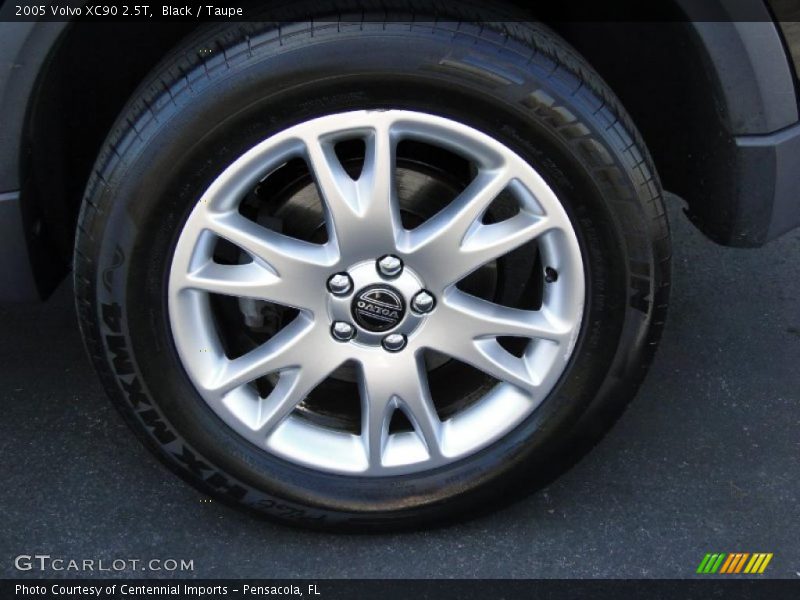 Black / Taupe 2005 Volvo XC90 2.5T
