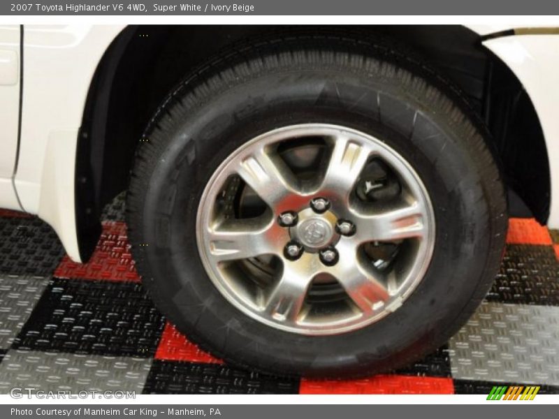 Super White / Ivory Beige 2007 Toyota Highlander V6 4WD