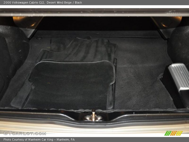  2000 Cabrio GLS Trunk