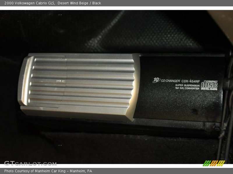 Desert Wind Beige / Black 2000 Volkswagen Cabrio GLS