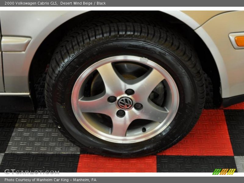  2000 Cabrio GLS Wheel