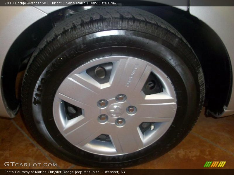 Bright Silver Metallic / Dark Slate Gray 2010 Dodge Avenger SXT