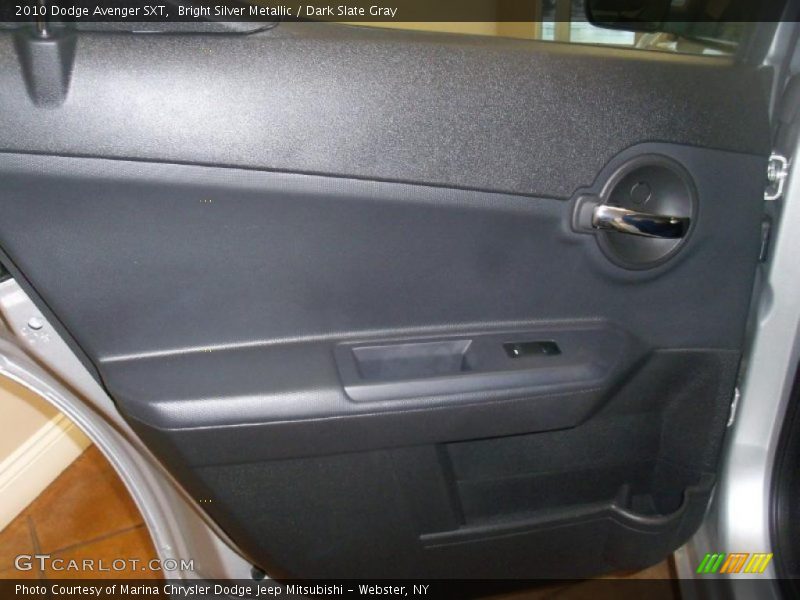 Bright Silver Metallic / Dark Slate Gray 2010 Dodge Avenger SXT