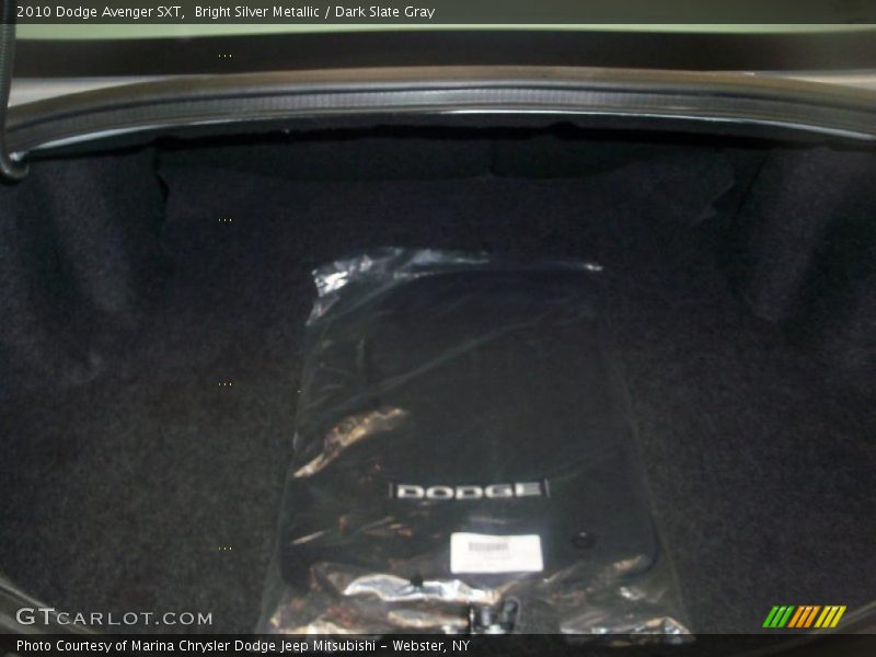 Bright Silver Metallic / Dark Slate Gray 2010 Dodge Avenger SXT