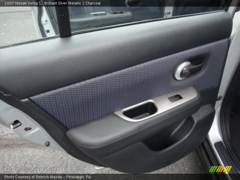 Brilliant Silver Metallic / Charcoal 2007 Nissan Versa S