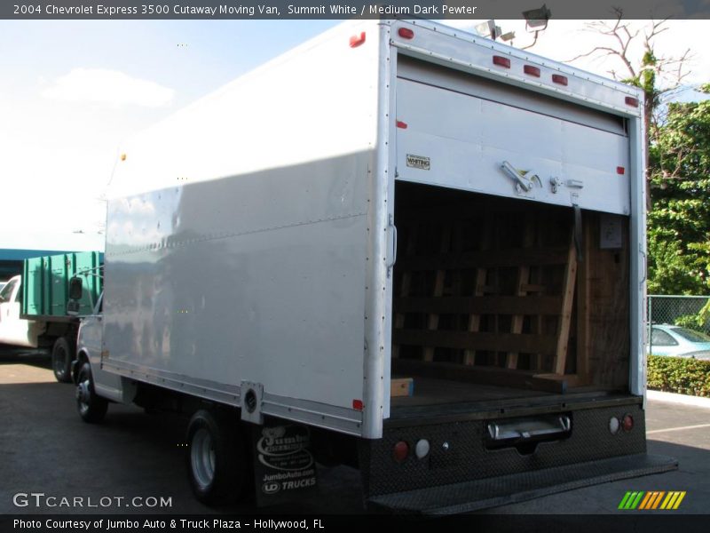 Summit White / Medium Dark Pewter 2004 Chevrolet Express 3500 Cutaway Moving Van