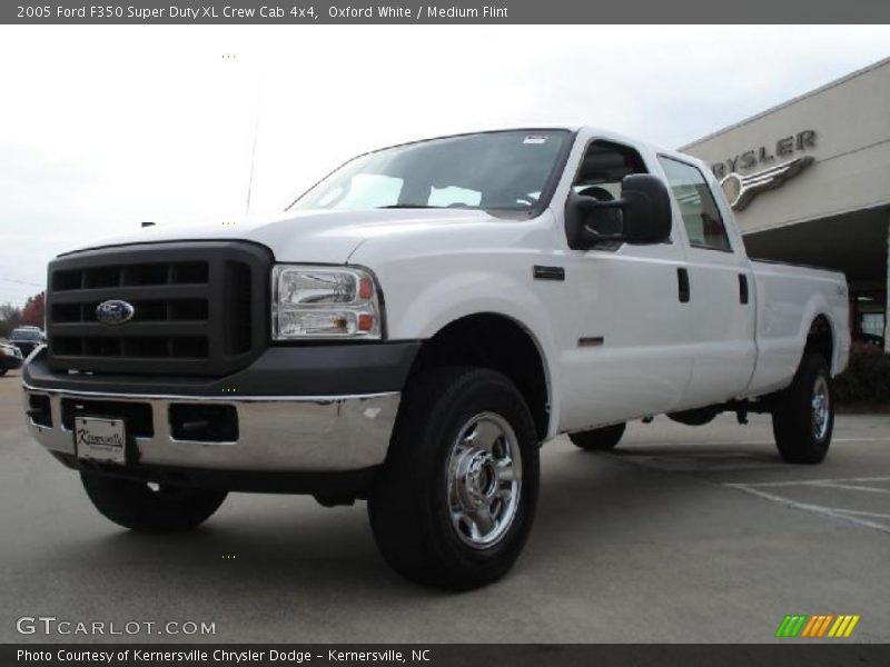 Oxford White / Medium Flint 2005 Ford F350 Super Duty XL Crew Cab 4x4
