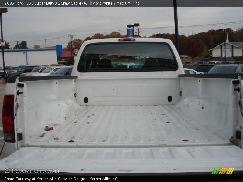 Oxford White / Medium Flint 2005 Ford F350 Super Duty XL Crew Cab 4x4