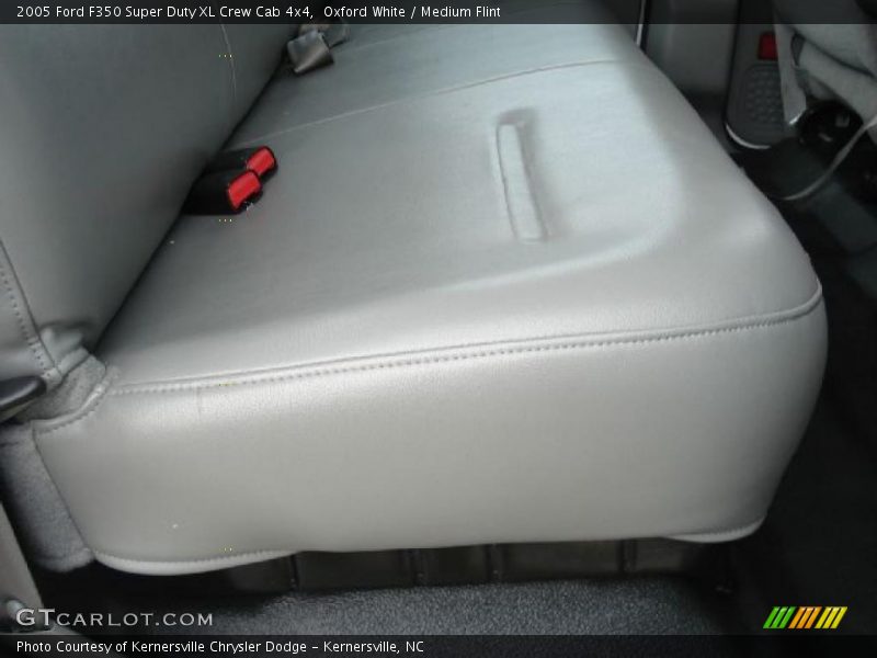 Oxford White / Medium Flint 2005 Ford F350 Super Duty XL Crew Cab 4x4