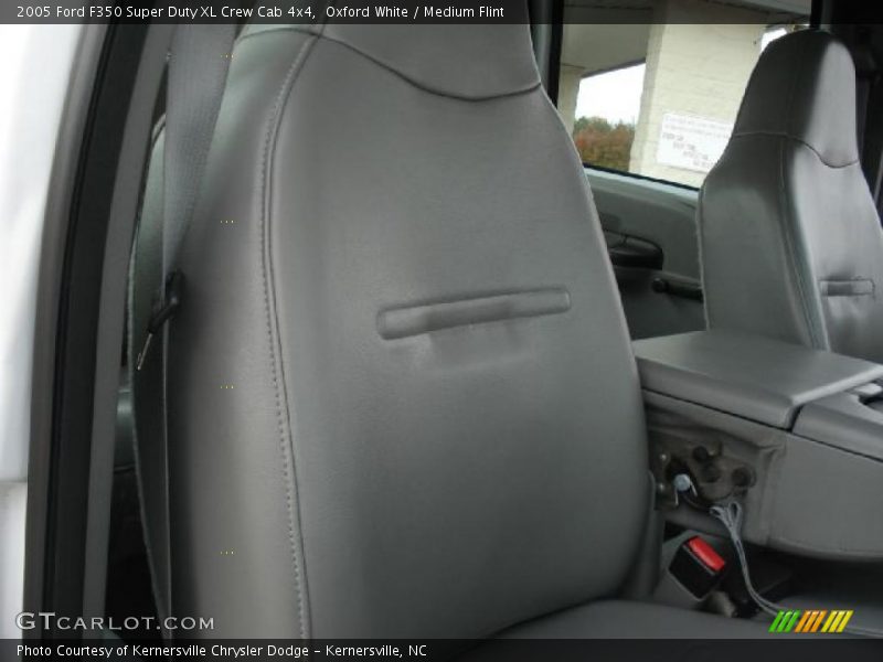 Oxford White / Medium Flint 2005 Ford F350 Super Duty XL Crew Cab 4x4