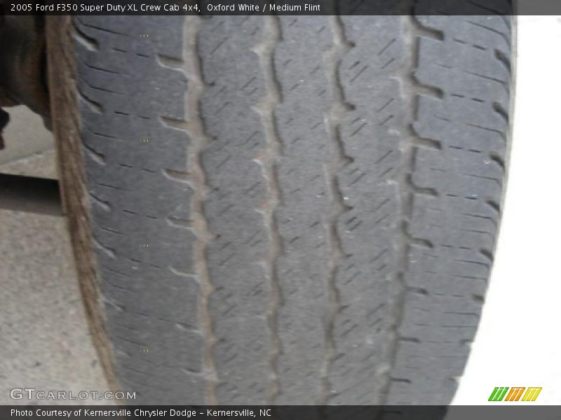 Oxford White / Medium Flint 2005 Ford F350 Super Duty XL Crew Cab 4x4