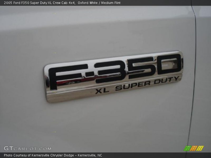 Oxford White / Medium Flint 2005 Ford F350 Super Duty XL Crew Cab 4x4