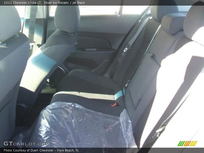 Silver Ice Metallic / Jet Black 2011 Chevrolet Cruze LT