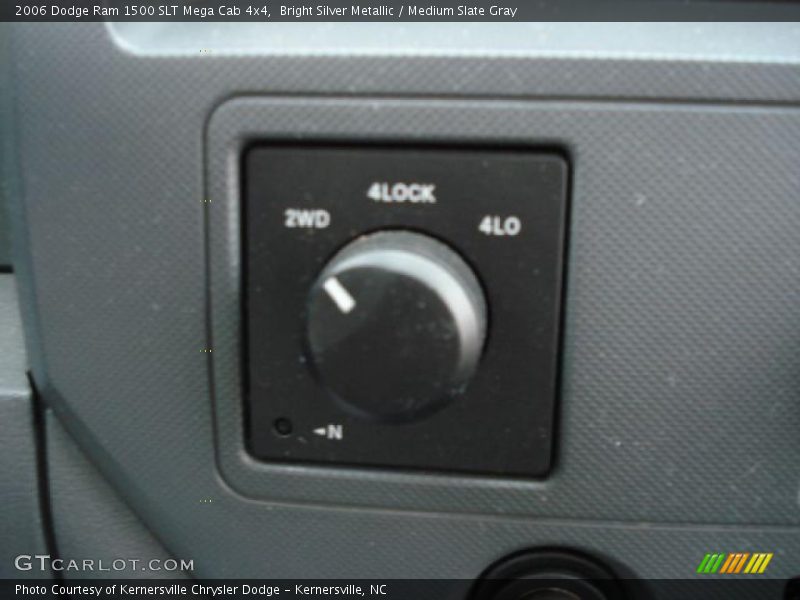 Bright Silver Metallic / Medium Slate Gray 2006 Dodge Ram 1500 SLT Mega Cab 4x4